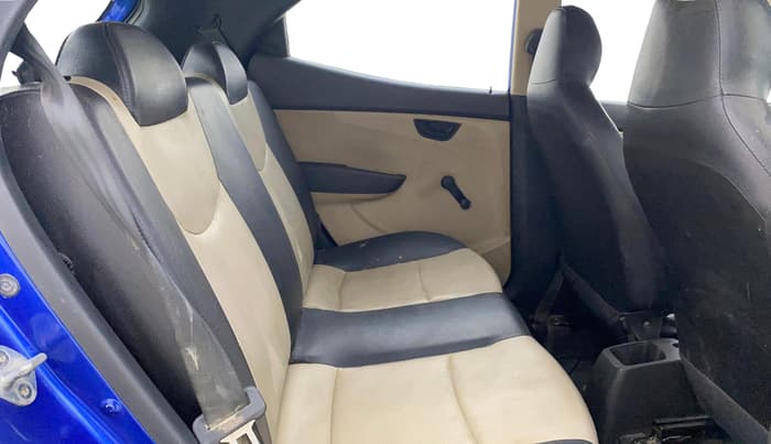 2016 Hyundai Eon ERA +, CNG, Manual, 57,982 km, Right Side Rear Door Cabin