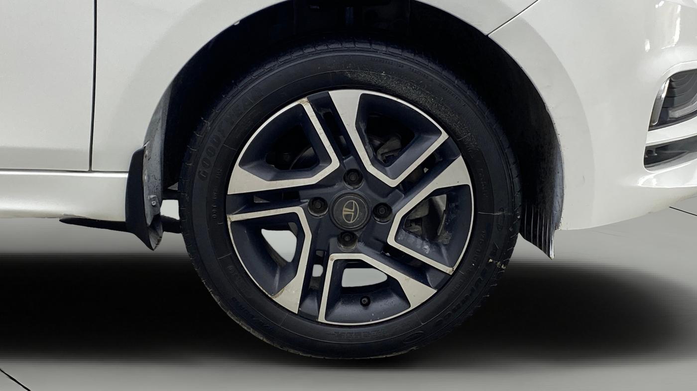 2023 Tata Tiago XZ PLUS PETROL, Petrol, Manual, 45,693 km, Right Front Wheel