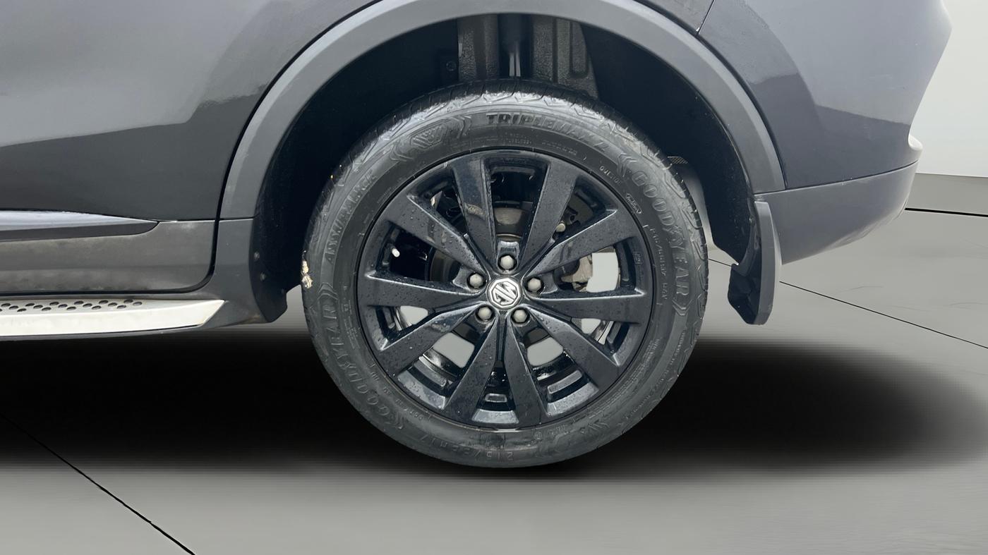 2023 MG ASTOR  SMART BLACK STORM EDITION , Petrol, Manual, 24,497 km, Left Rear Wheel