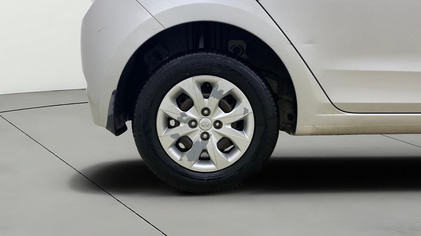 2015 Hyundai Elite i20 MAGNA 1.2, Petrol, Manual, 47,603 km, Right Rear Wheel