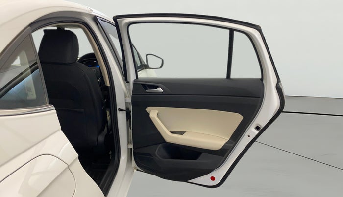 2024 Volkswagen VIRTUS TOPLINE TSI 1.0 AT, Petrol, Automatic, 6,586 km, RHS Rear Door