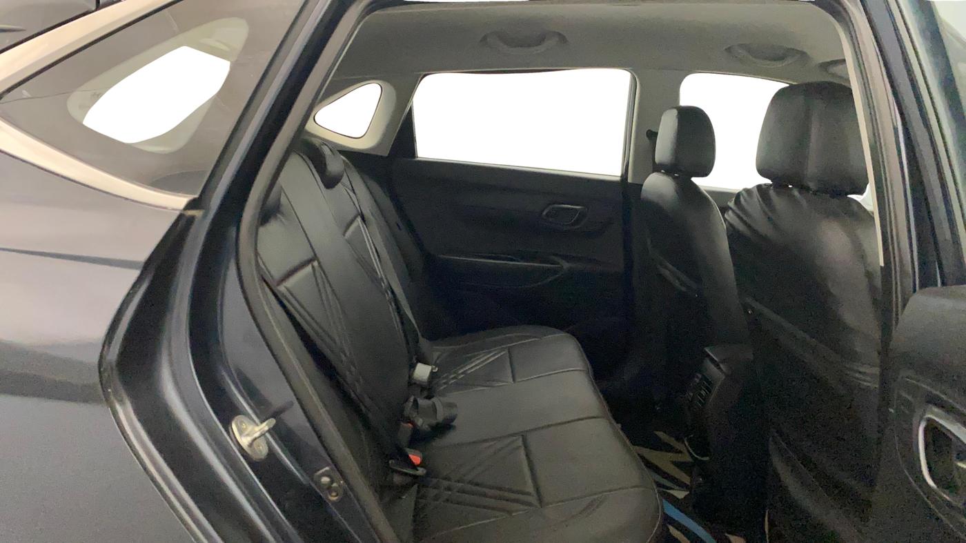 2022 Hyundai NEW I20 SPORTZ 1.2 MT, Petrol, Manual, 96,224 km, Right Side Rear Door Cabin
