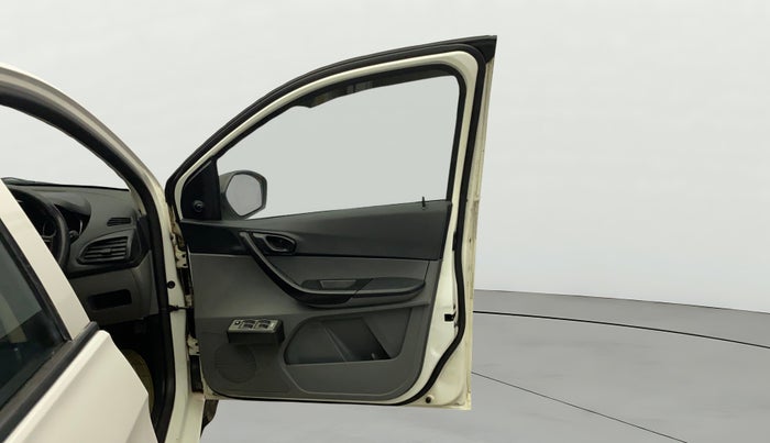 2019 Tata TIGOR XE PETROL, Petrol, Manual, 1,31,788 km, RHS Front Door