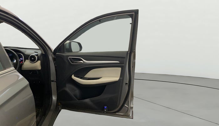 2022 MG ASTOR SUPER 1.5 MT, Petrol, Manual, 54,601 km, RHS Front Door