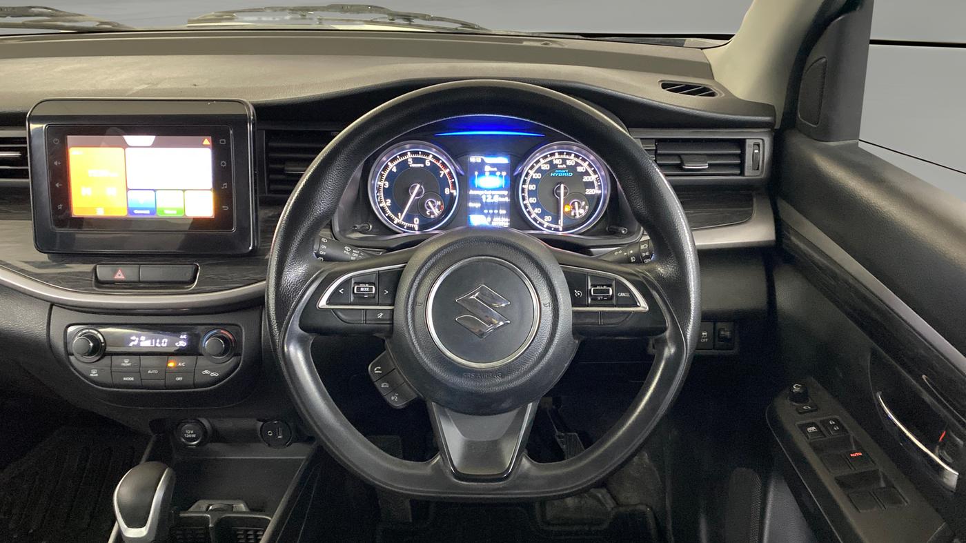 2022 Maruti XL6 ZETA AT, Petrol, Automatic, 39,914 km, Steering Wheel Close Up