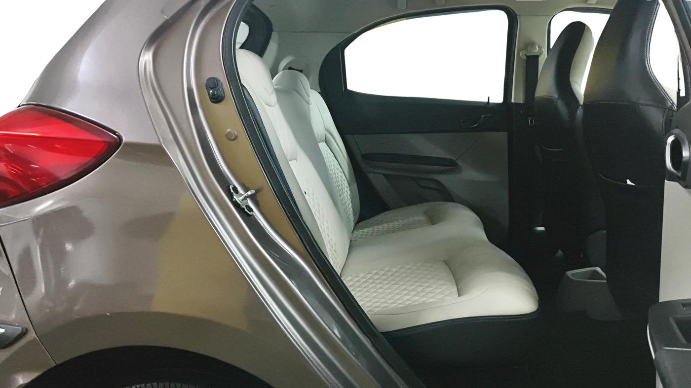2018 Tata Tiago XM PETROL, Petrol, Manual, 75,428 km, Right Side Rear Door Cabin