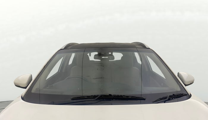 2017 Hyundai Tucson GLS 2WD AT PETROL, Petrol, Automatic, 51,413 km, Front Windshield