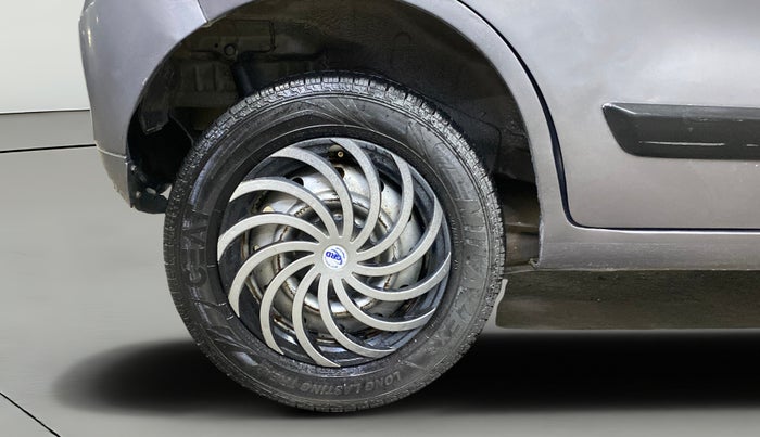 2017 Maruti Wagon R 1.0 LXI, Petrol, Manual, 65,328 km, Right Rear Wheel