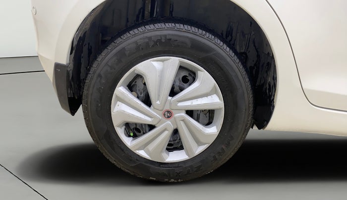 2012 Maruti Swift VXI, Petrol, Manual, 93,679 km, Right Rear Wheel