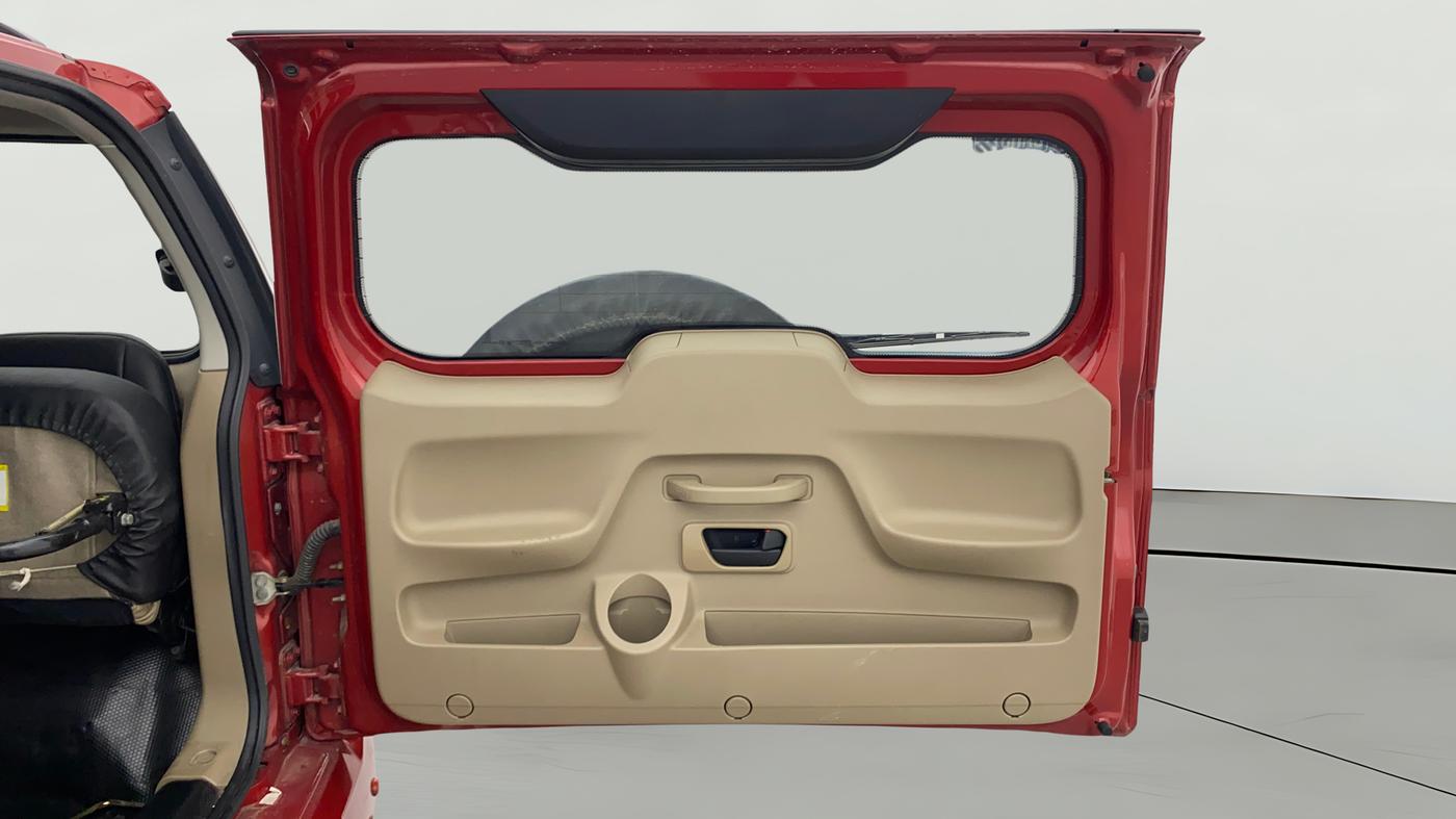 2017 Mahindra TUV300 T8, Diesel, Manual, 47,261 km, Boot Door Open