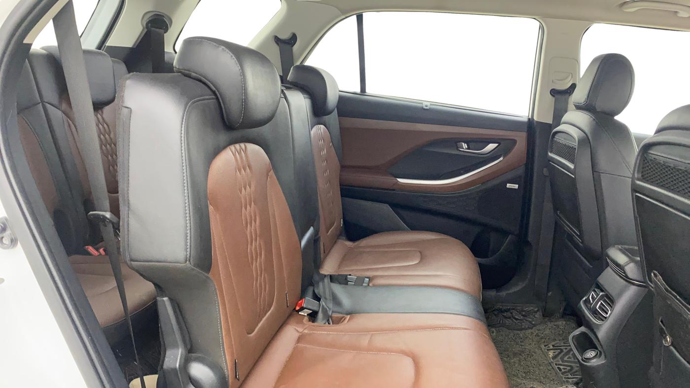 2022 Hyundai ALCAZAR PLATINUM(O) 7STR 1.5 AT, Diesel, Automatic, 55,324 km, Right Side Rear Door Cabin