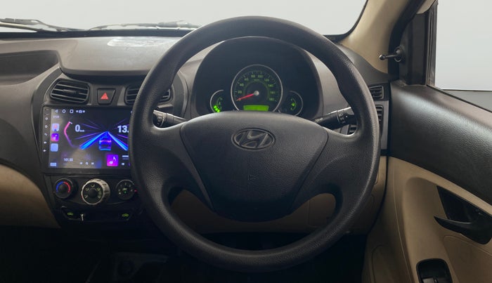 2015 Hyundai Eon MAGNA +, Petrol, Manual, 88,272 km, Steering Wheel Close Up