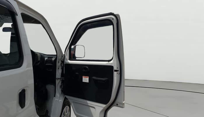 2023 Maruti Eeco 5 STR AC CNG, CNG, Manual, 29,551 km, RHS Front Door