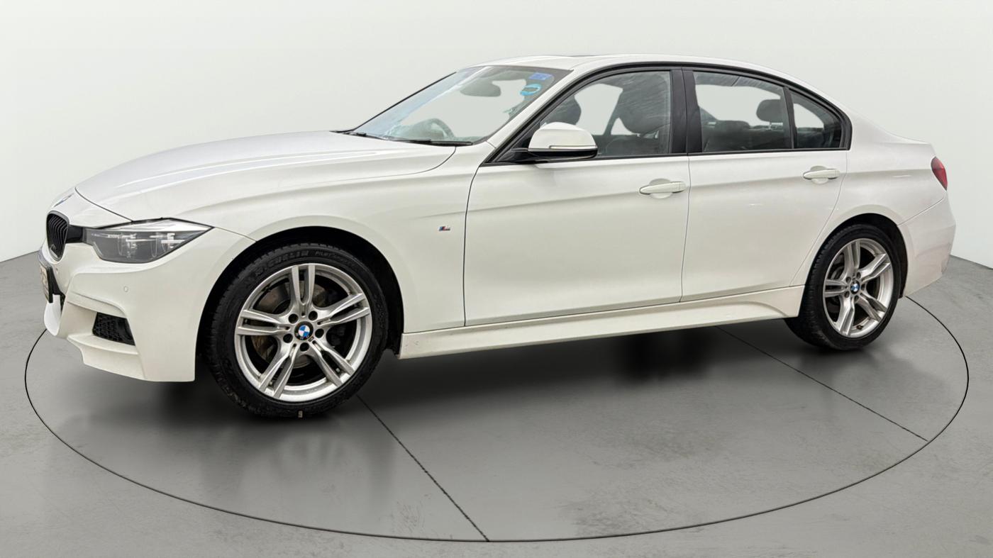 2018 BMW 3 Series 330i M Sport Shadow Edition, Petrol, Automatic, 24,128 km, Left Front Diagonal