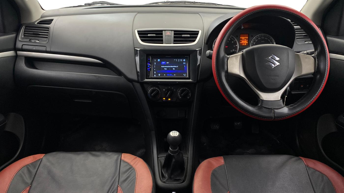 2017 Maruti Swift VXI, Petrol, Manual, 29,558 km, Dashboard