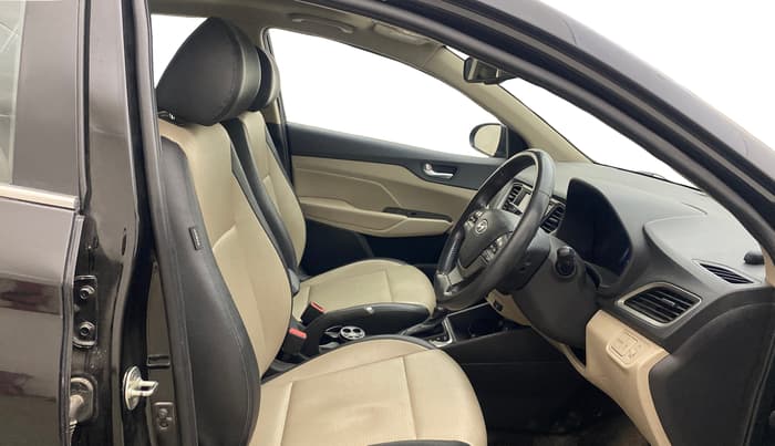 2018 Hyundai Verna 1.6 VTVT SX (O) AT, Petrol, Automatic, 81,555 km, Right Side Front Door Cabin