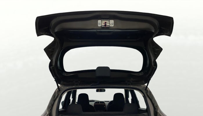 2022 Renault Kwid CLIMBER AMT 1.0, Petrol, Automatic, 20,835 km, Boot Door Open