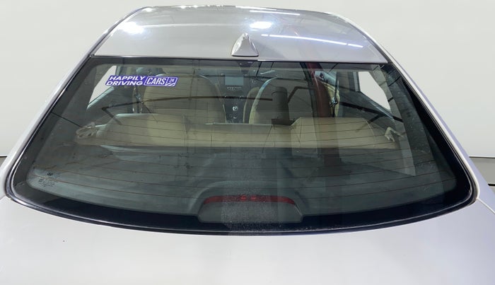 2017 Hyundai Verna 1.6 VTVT SX (O) AT, Petrol, Automatic, 25,039 km, Rear Windshield