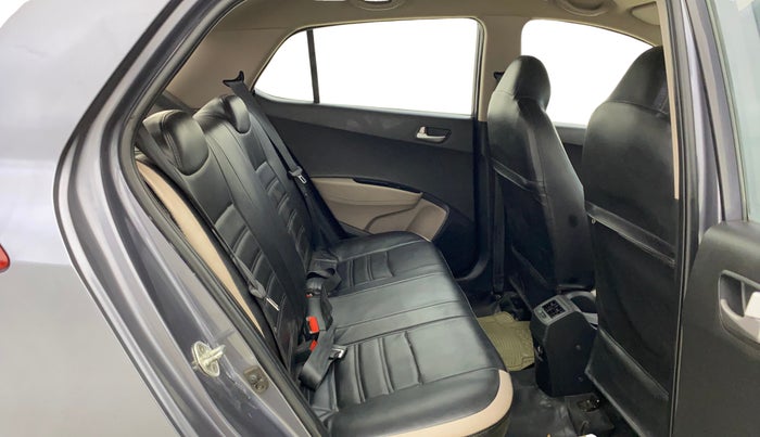 2015 Hyundai Grand i10 SPORTZ 1.2 KAPPA VTVT, Petrol, Manual, 49,408 km, Right Side Rear Door Cabin