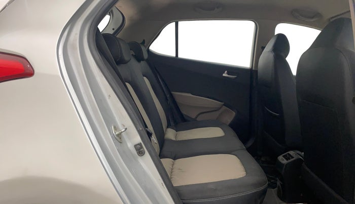 2015 Hyundai Grand i10 ASTA (O) 1.2 KAPPA VTVT, Petrol, Manual, 71,429 km, Right Side Rear Door Cabin