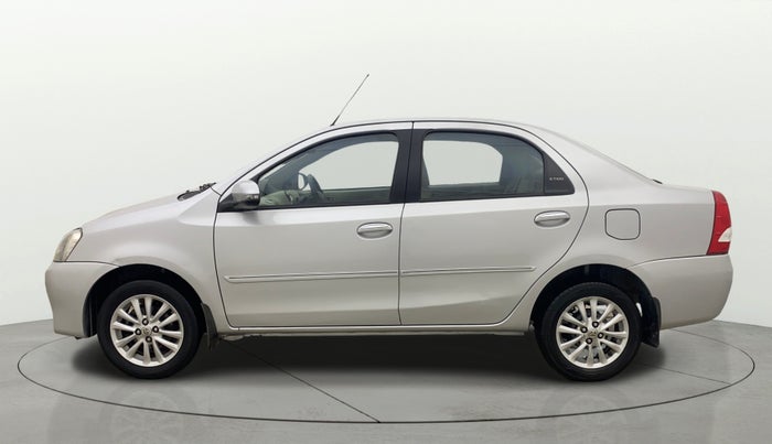 2013 Toyota Etios Liva V, Petrol, Manual, 61,478 km, Left Side