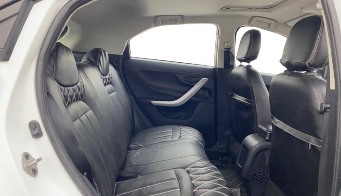 2022 Tata NEXON XM SUNROOF PETROL, Petrol, Manual, 20,133 km, Right Side Rear Door Cabin