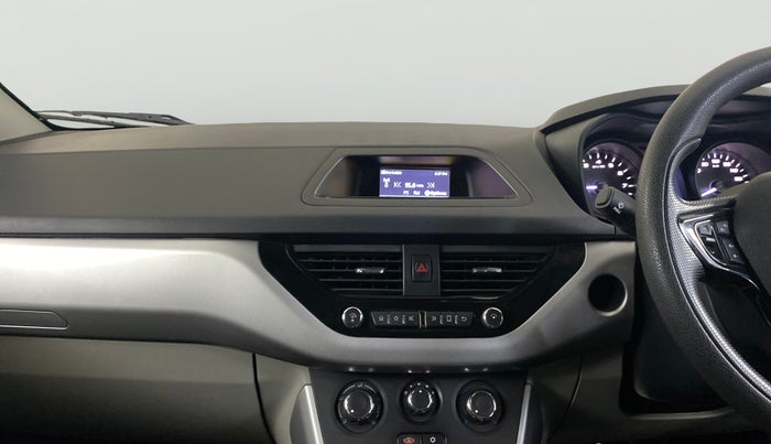 2018 Tata NEXON XM PETROL, Petrol, Manual, 33,956 km, Air Conditioner