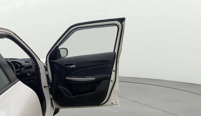 2023 Maruti Swift ZXI, Petrol, Manual, 34,801 km, RHS Front Door