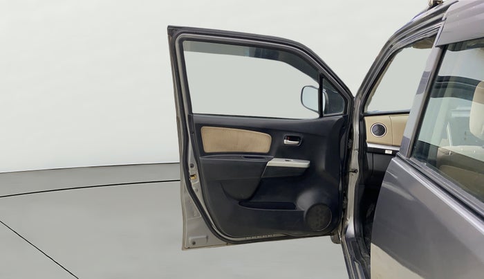 2017 Maruti Wagon R 1.0 LXI CNG, CNG, Manual, 99,996 km, LHS Front Door