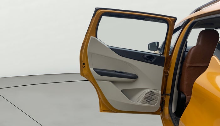 2021 Renault TRIBER RXT AMT, Petrol, Automatic, 48,169 km, LHS Rear Door