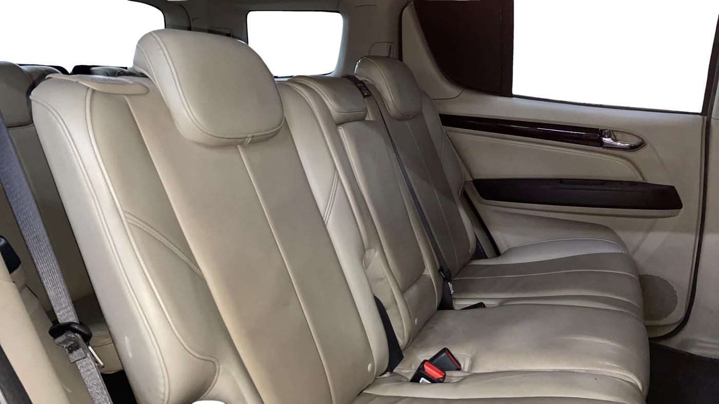 2016 Chevrolet Trailblazer LTZ AT, Diesel, Automatic, 95,632 km, Right Side Rear Door Cabin