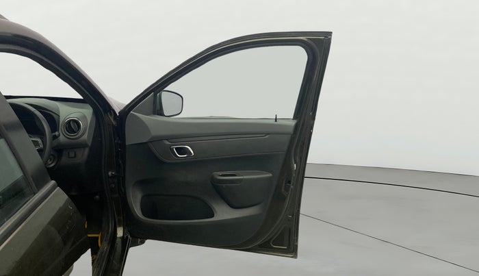 2019 Renault Kwid RXT 1.0 AMT (O), Petrol, Automatic, 18,389 km, RHS Front Door