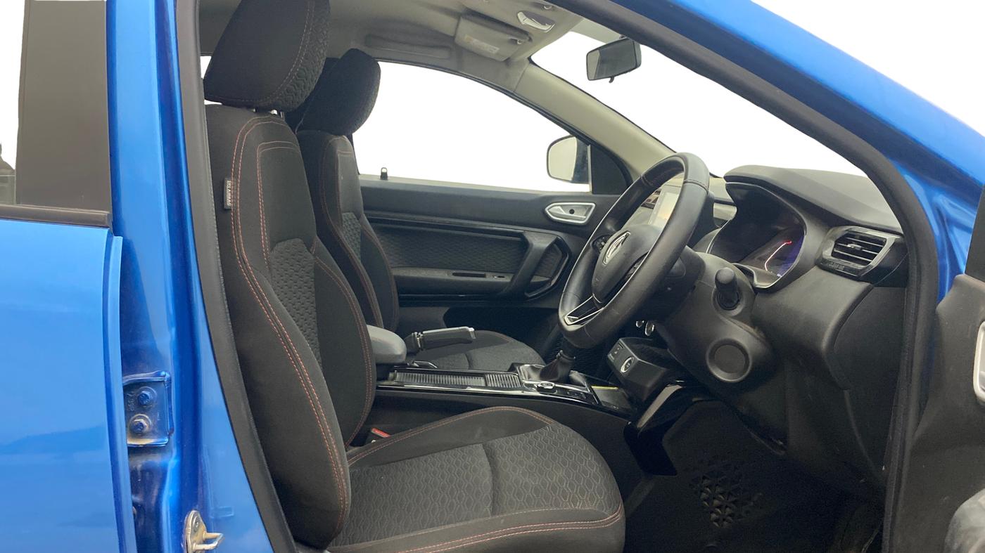 2023 Renault Kiger RXZ AMT, Petrol, Automatic, 8,339 km, Right Side Front Door Cabin