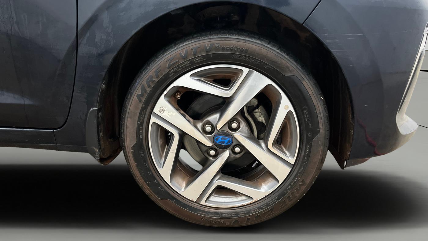 2024 Hyundai AURA SX 1.2 CNG, CNG, Manual, 57,922 km, Right Front Wheel