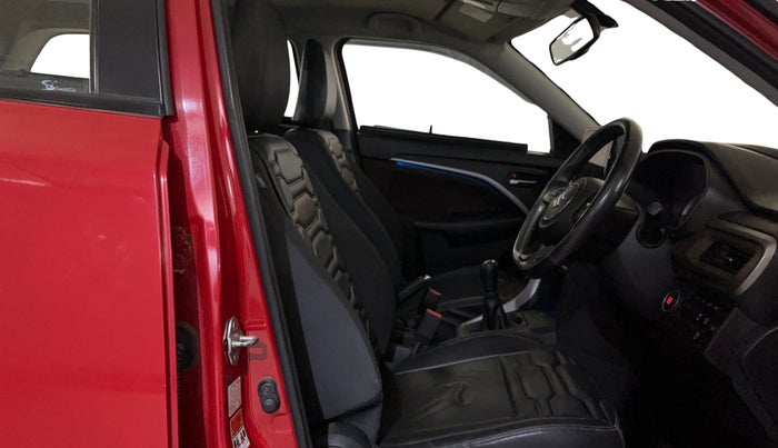 2022 Maruti BREZZA ZXI + SMART HYBRID DUAL TONE, Petrol, Manual, 50,627 km, Right Side Front Door Cabin