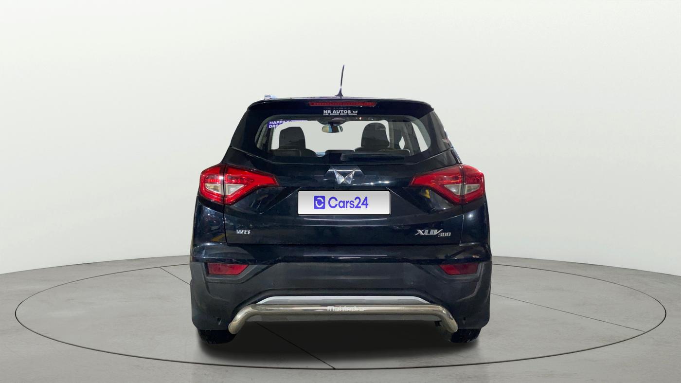 2024 Mahindra XUV300 W8 1.2 PETROL, Petrol, Manual, 1,084 km, Back/Rear