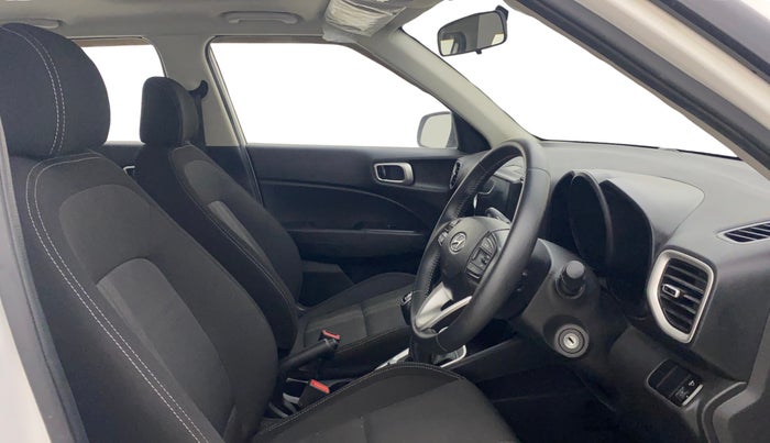 2021 Hyundai VENUE SX 1.5 CRDI, Diesel, Manual, 30,409 km, Right Side Front Door Cabin