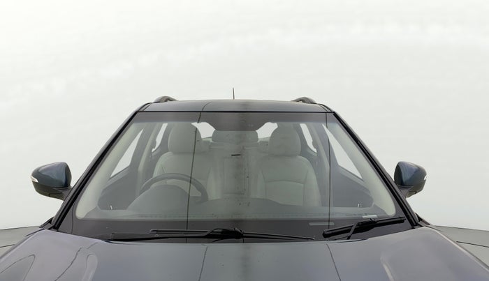 2021 Mahindra XUV300 W8 (O) 1.2 PETROL AMT, Petrol, Automatic, 78,608 km, Front Windshield