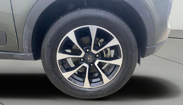 2020 Tata NEXON XZA PLUS PETROL, Petrol, Automatic, 49,852 km, Right Front Wheel
