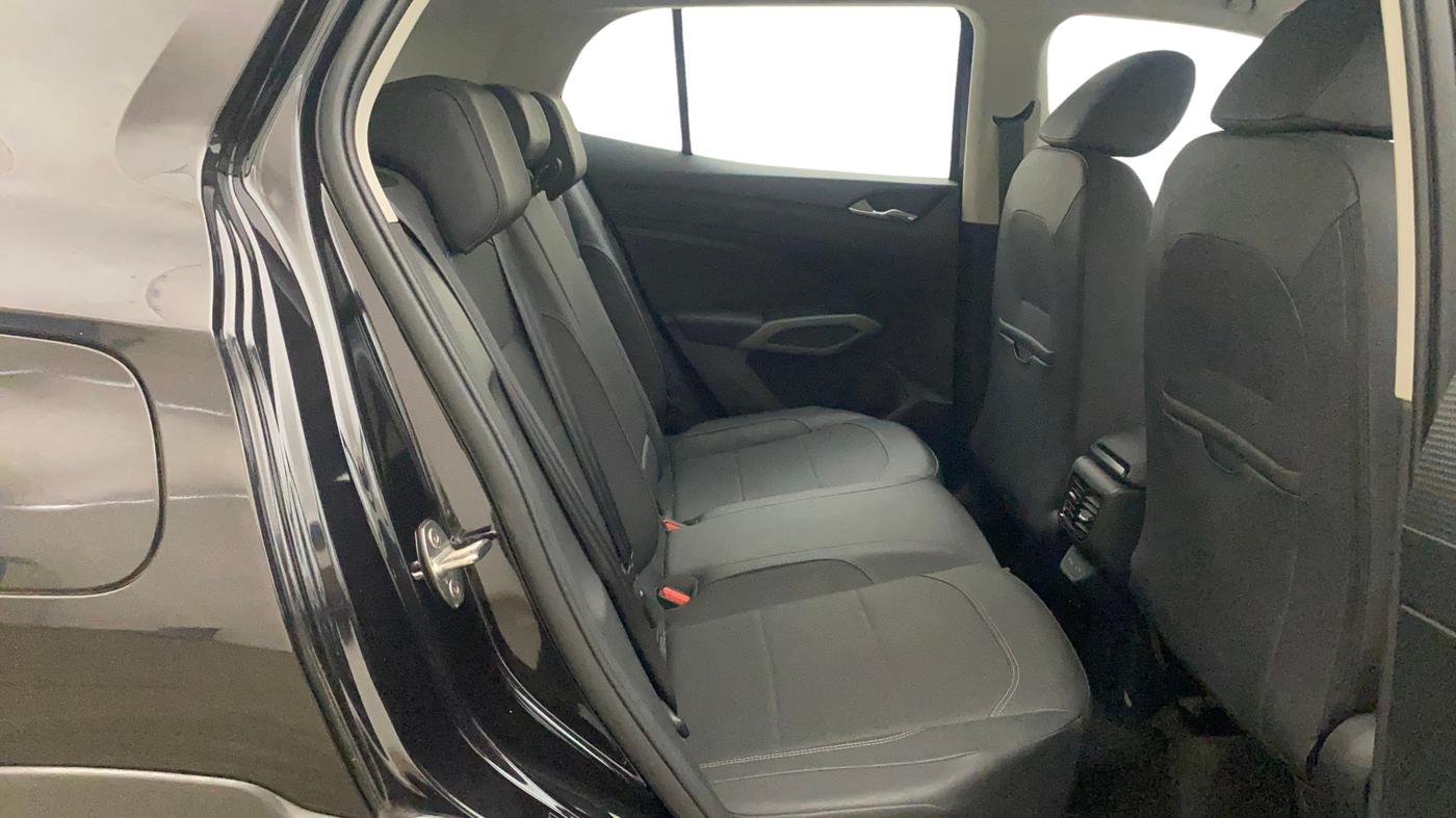 2025 Skoda Kylaq Prestige AT, Petrol, Automatic, 16,020 km, Right Side Rear Door Cabin