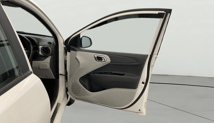 2021 Hyundai GRAND I10 NIOS SPORTZ 1.2 KAPPA VTVT CNG, CNG, Manual, 98,327 km, RHS Front Door