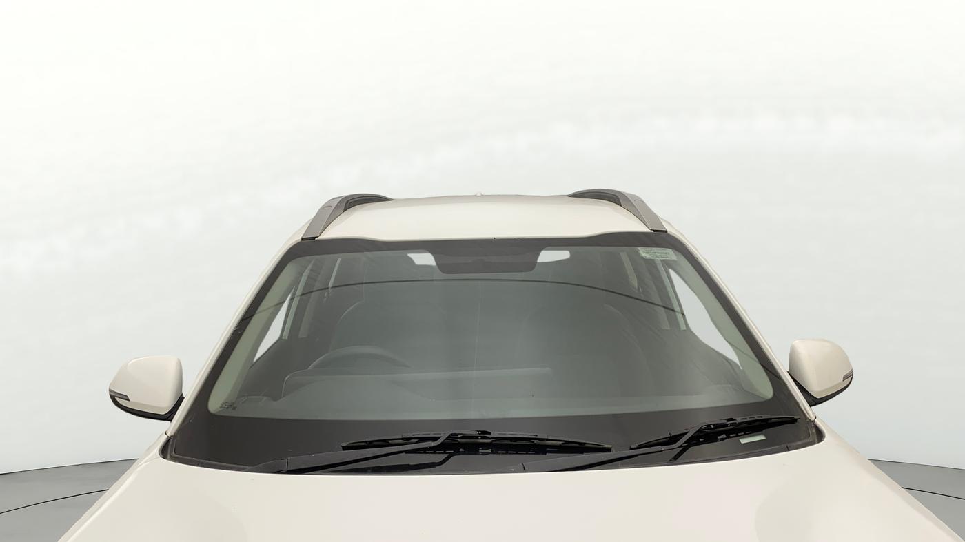 2021 KIA SONET HTK PLUS 1.5 AT, Diesel, Automatic, 83,760 km, Front Windshield