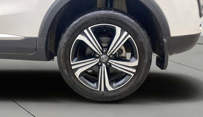 2023 MG ASTOR SAVVY 1.5 CVT, Petrol, Automatic, 19,617 km, Left Rear Wheel