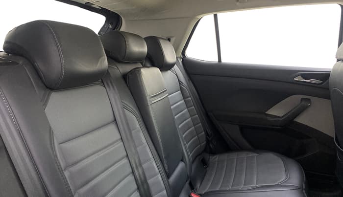 2022 Skoda KUSHAQ AMBITION 1.0L TSI AT, Petrol, Automatic, 75,373 km, Right Side Rear Door Cabin
