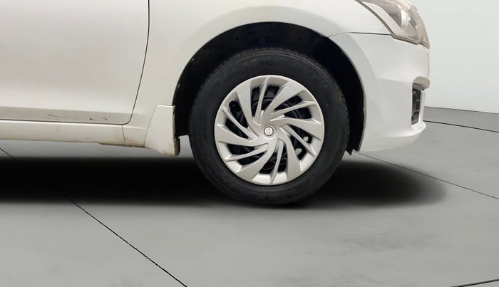 2016 Maruti Ciaz VXI, Petrol, Manual, 71,279 km, Right Front Wheel