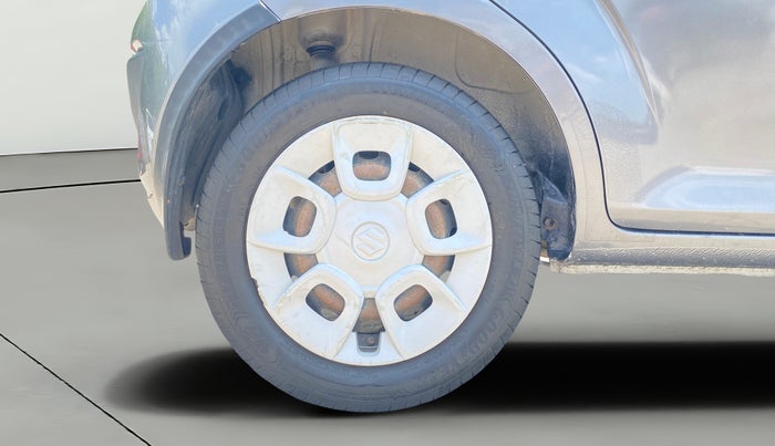 2017 Maruti IGNIS DELTA 1.2, Petrol, Manual, 63,862 km, Right Rear Wheel