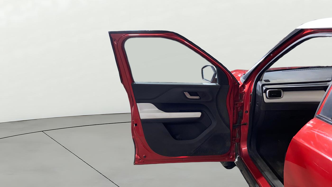 2023 Tata PUNCH Creative Dual Tone MT Sunroof, Petrol, Manual, 14,126 km, LHS Front Door