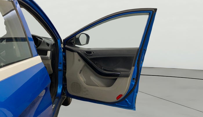 2019 Tata NEXON XM PETROL, Petrol, Manual, 60,083 km, RHS Front Door