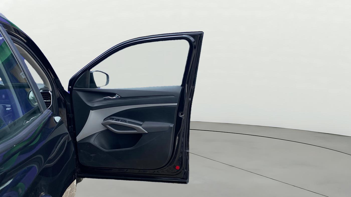 2025 Skoda Kylaq Signature Plus AT, Petrol, Automatic, 7,274 km, RHS Front Door