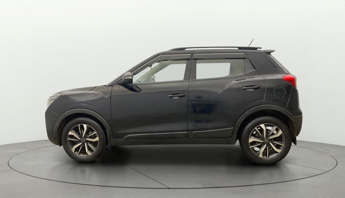2020 Mahindra XUV300 W8 (O) 1.2 PETROL, Petrol, Manual, 1,04,286 km, Left Side